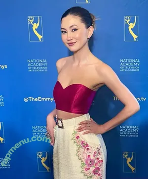 Kimiko Glenn / kimikoglenn nude photo #0149