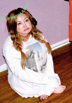 Kimiko Glenn / kimikoglenn nude photo #0220