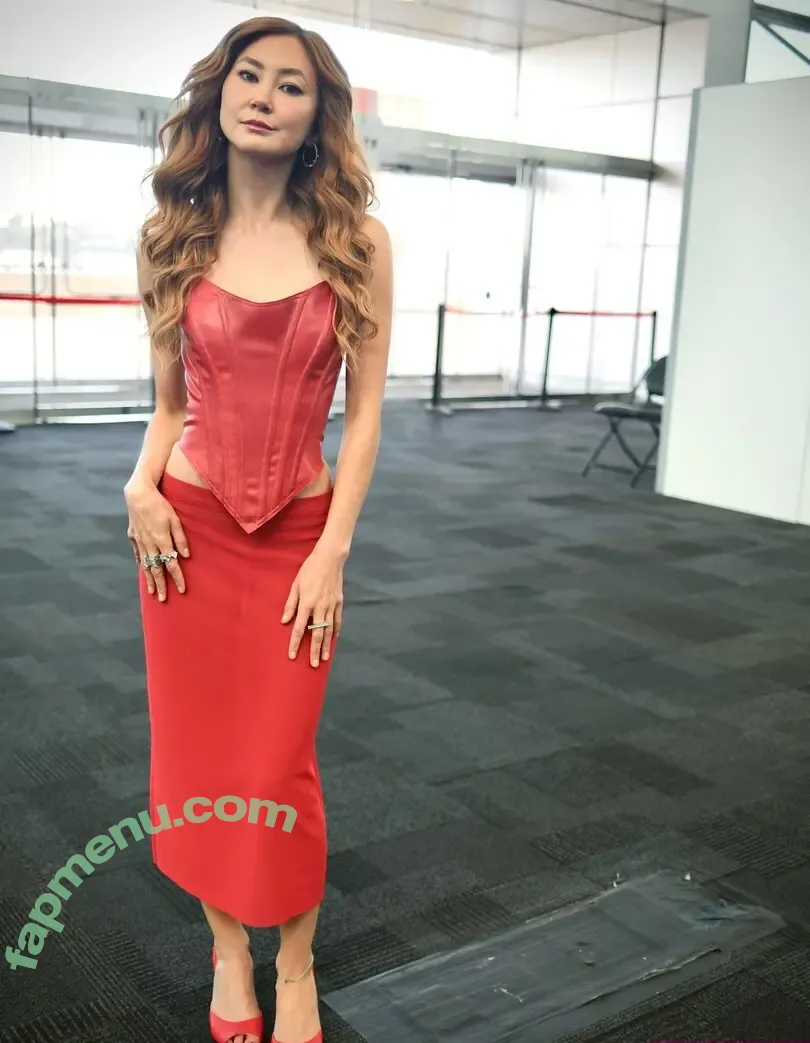 Kimiko Glenn nude photo #0172 (KimikoGlenn)