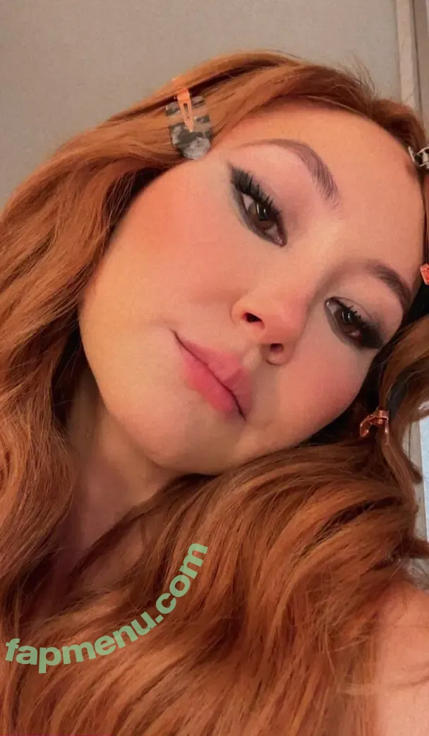 Kimiko Glenn nude photo #0183 (KimikoGlenn)