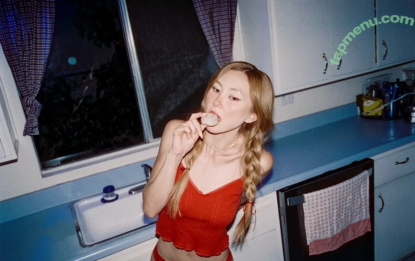 Kimiko Glenn nude photo #0184 (KimikoGlenn)