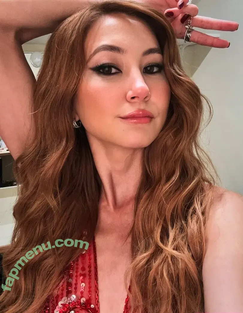 Kimiko Glenn nude photo #0190 (KimikoGlenn)