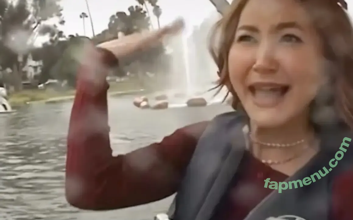 Kimiko Glenn nude photo #0210 (kimikoglenn)