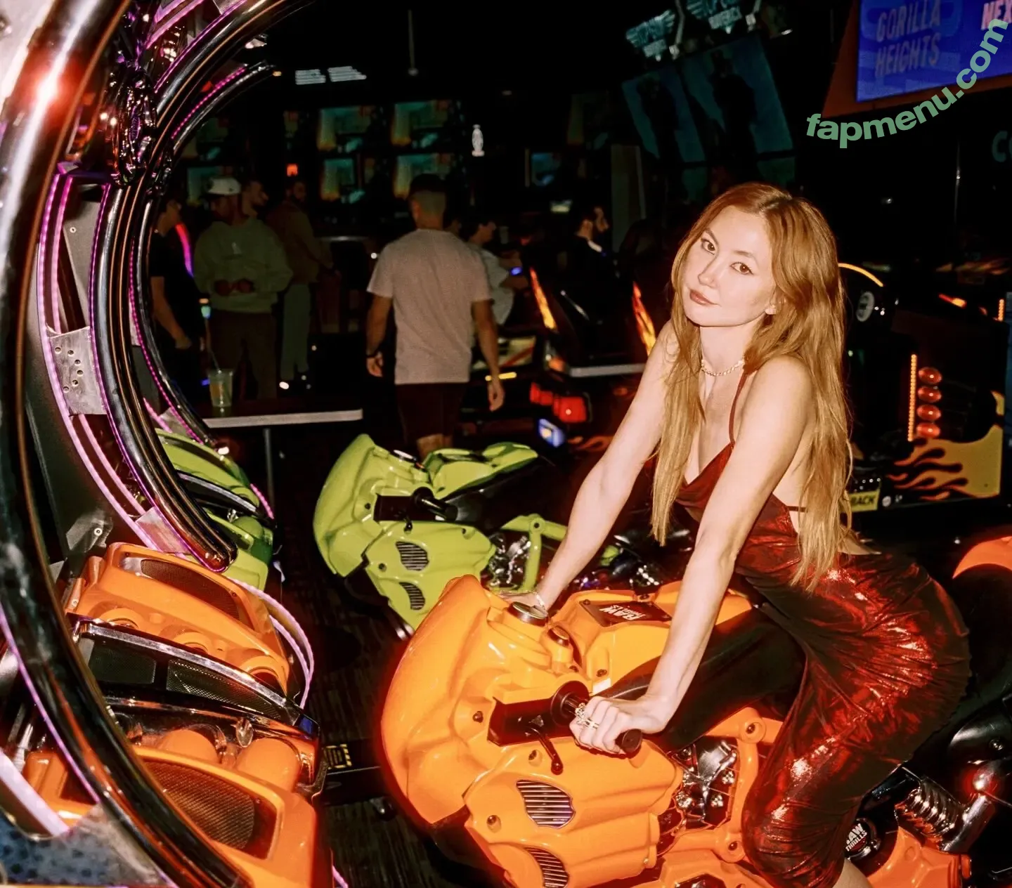 Kimiko Glenn nude photo #0241 (kimikoglenn)