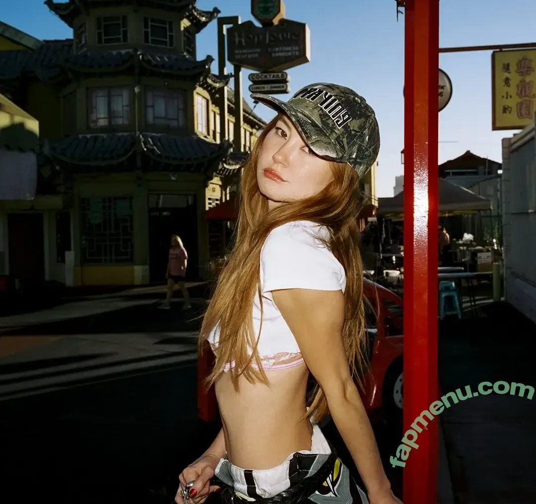 Kimiko Glenn nude photo #0258 (KimikoGlenn)