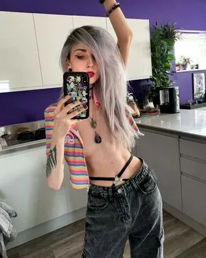 Kimiperi nude photo #0005