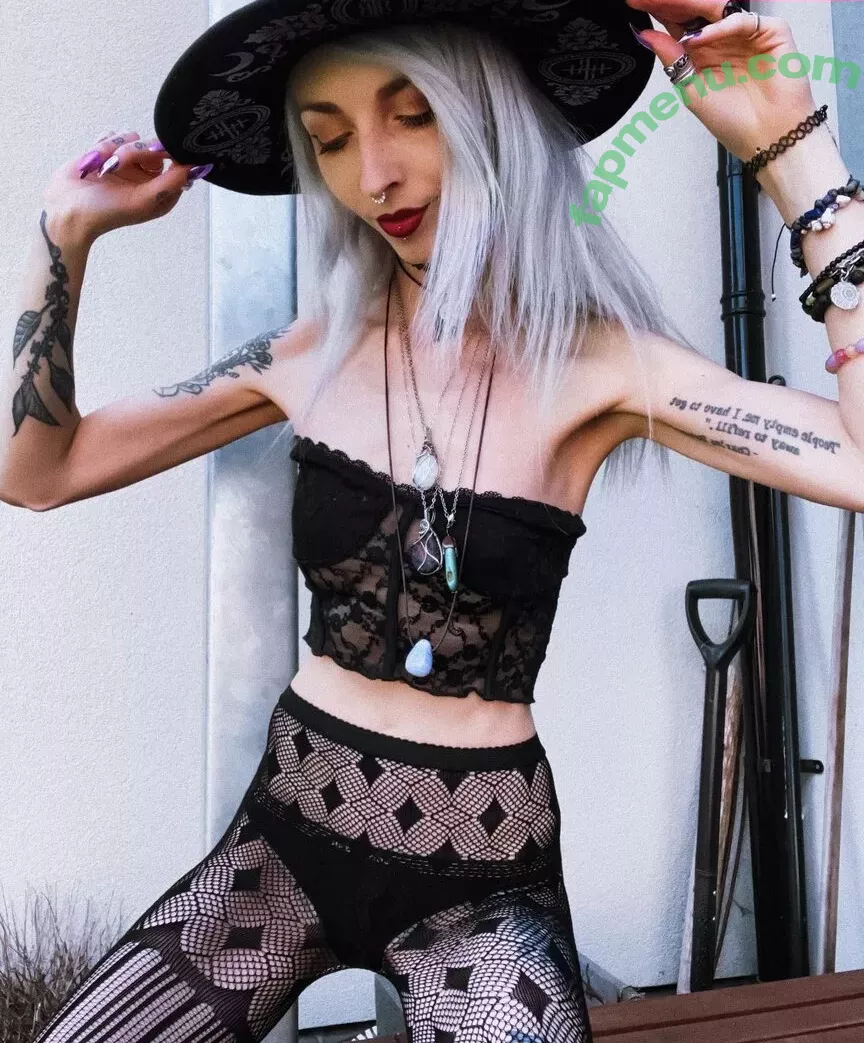 Kimiperi nude photo #0010 (Kimiperi)