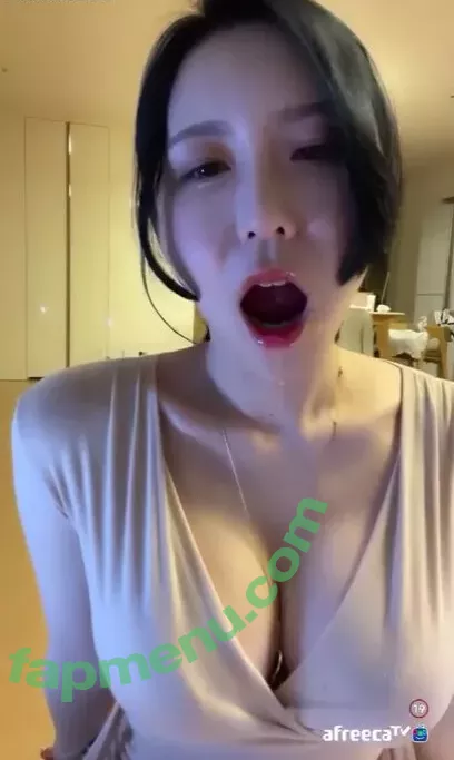 kimjeewoo529 nude photo #0008 (Korean Bj / 아이니쥬)
