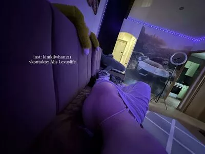 kimkilwhan21 / alislexuslife / kimkilwhan / kimkilwhan211 / lexuslife nude photo #0059