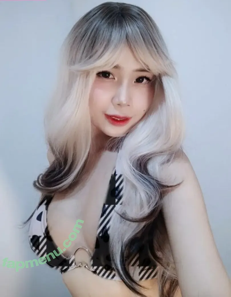 KimLili nude photo #0034 (Kim Halili / _.kimlili / redlili)