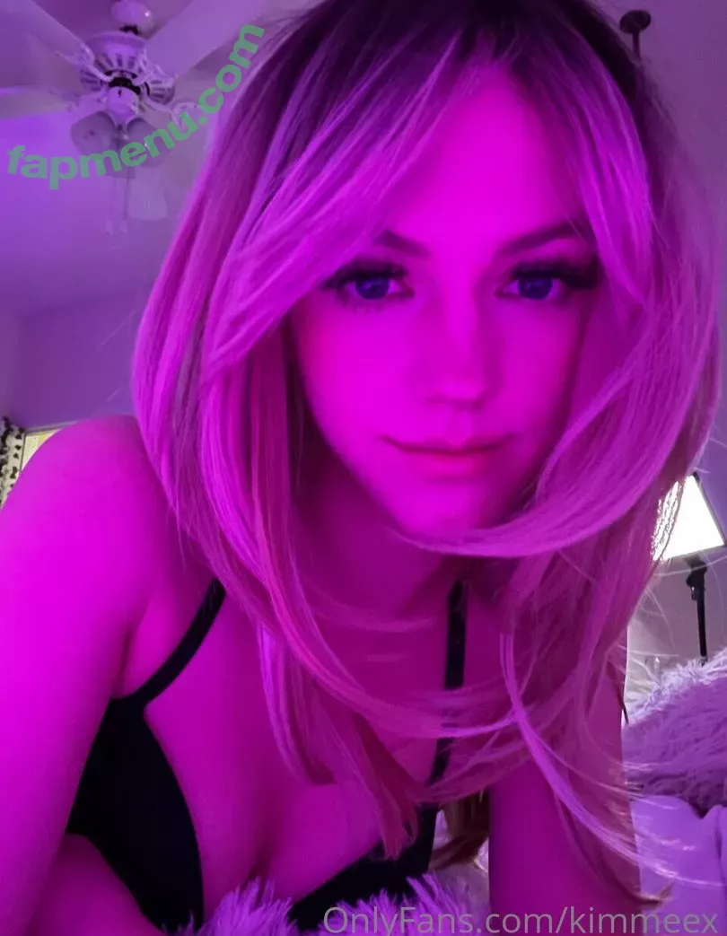 Kimmee nude photo #0021 (kimmee.tv / kimmeetv / kimmeex)