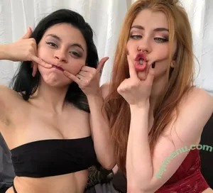 Kimmi & Vivi / xfemmefantasy nude photo #0001