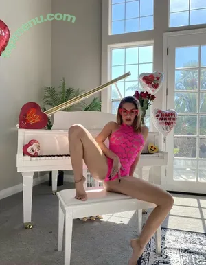 kimmygrangerxxx / strangerthangranger nude photo #0084