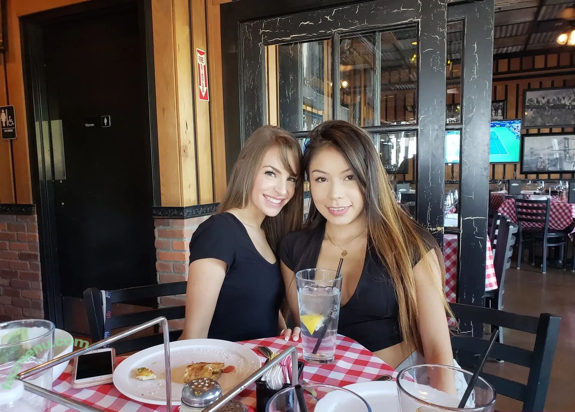 kimmygrangerxxx nude photo #0021 (strangerthangranger)