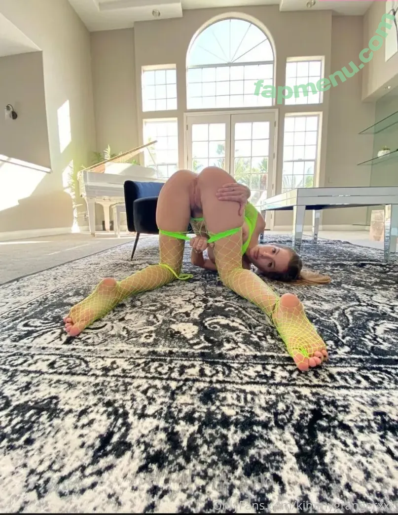 kimmygrangerxxx nude photo #0109 (strangerthangranger)