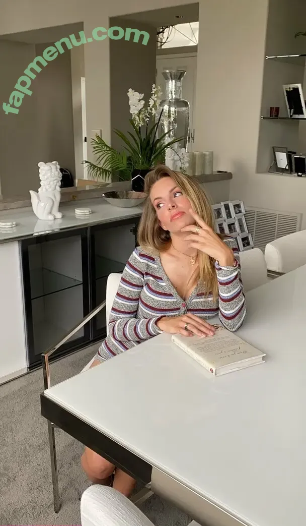 kimmygrangerxxx nude photo #0409 (strangerthangranger)