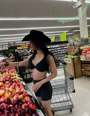 kimmykumms / kimmykumm / your.littlethai nude photo #0090