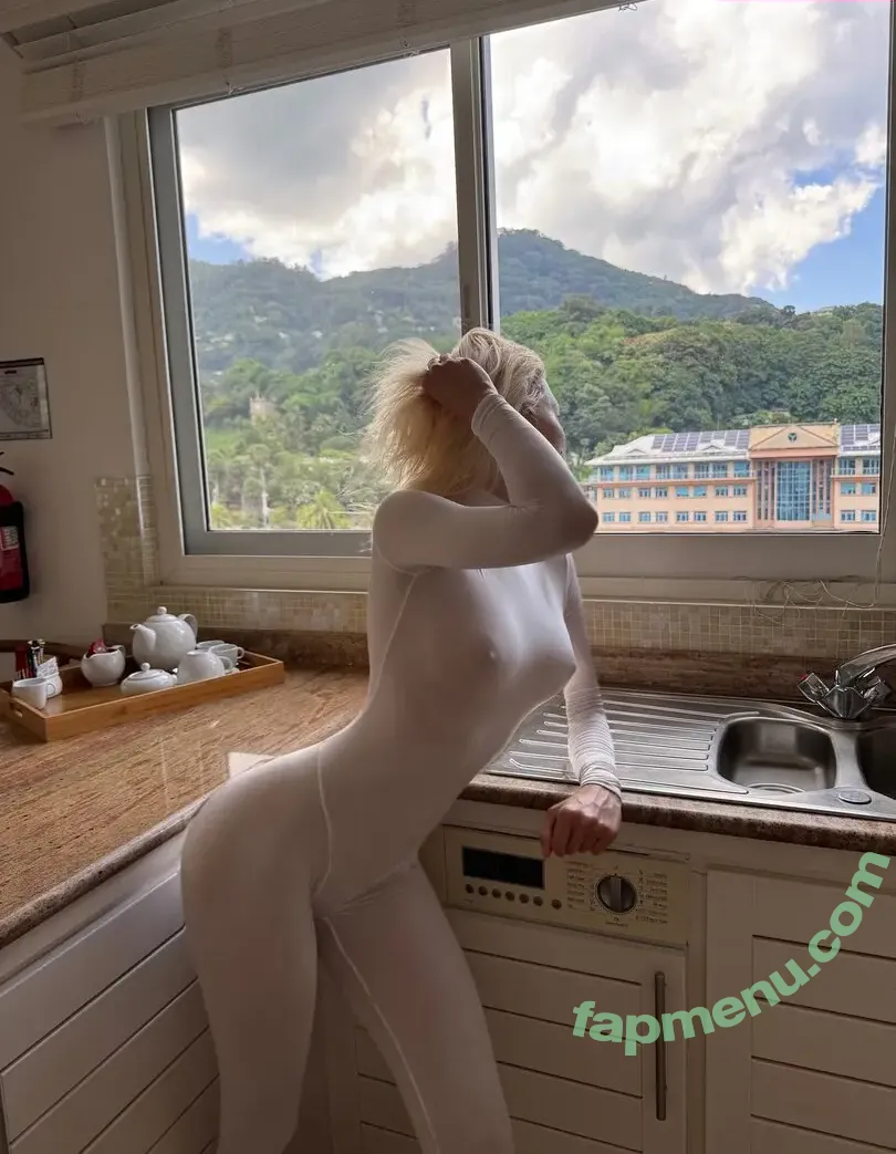 kimoriiii nude photo #0023 (lovely_monic / monica_qwe / monica_qwe69 / sweet_tinker_bell)
