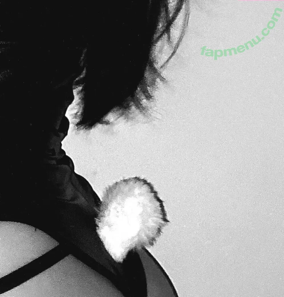 kimpngc nude photo #0008 (kimpngc)