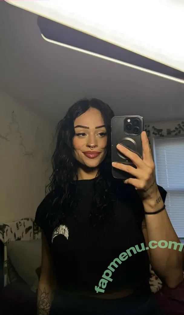 Kingandrea nude photo #0011 (Kiingandrea / Trendrea_)