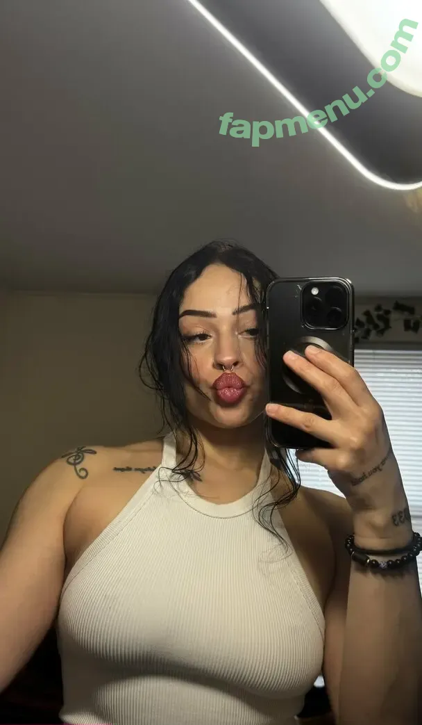 Kingandrea nude photo #0016 (Kiingandrea / Trendrea_)