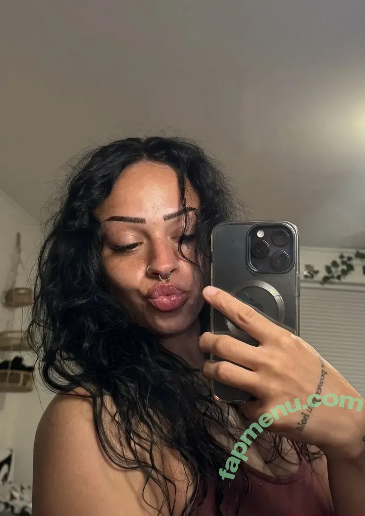 Kingandrea nude photo #0094 (Kiingandrea / Trendrea_)