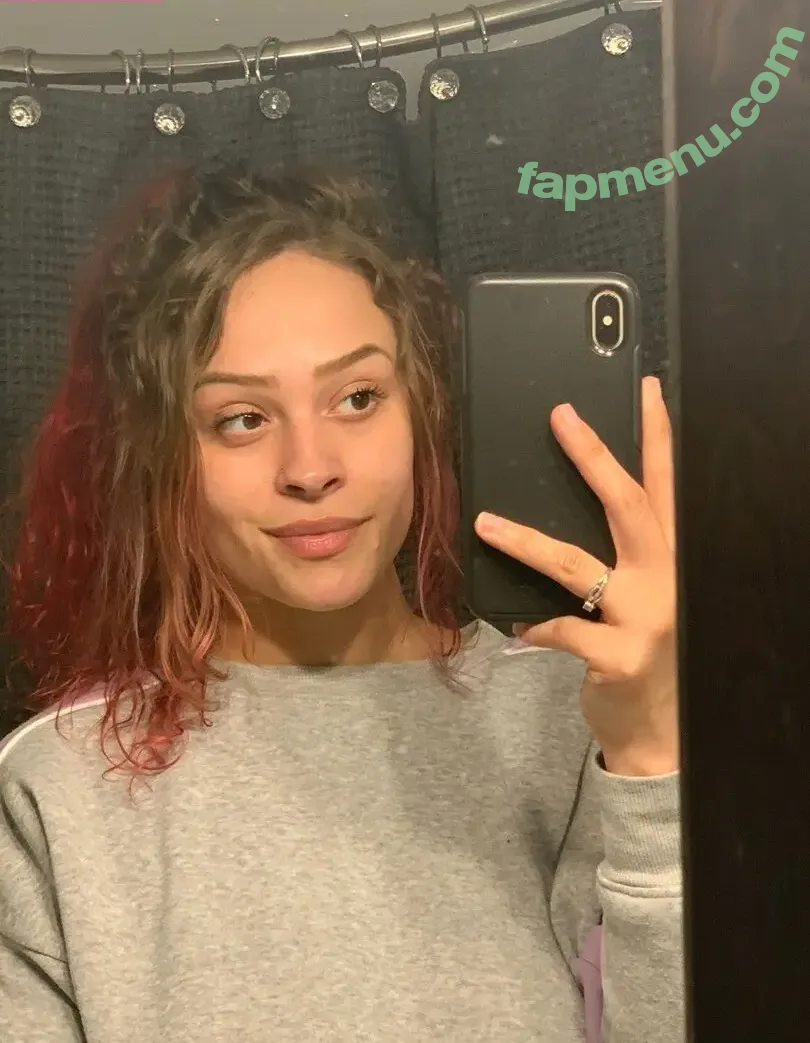 Kingandrea nude photo #0096 (Kiingandrea / Trendrea_)