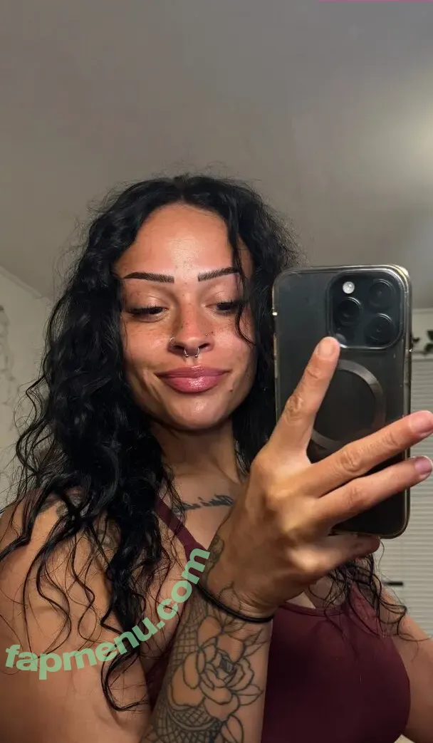 Kingandrea nude photo #0097 (Kiingandrea / Trendrea_)