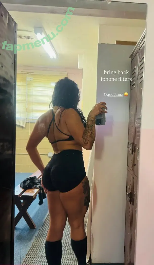 Kingandrea nude photo #0106 (Kiingandrea / Trendrea_)