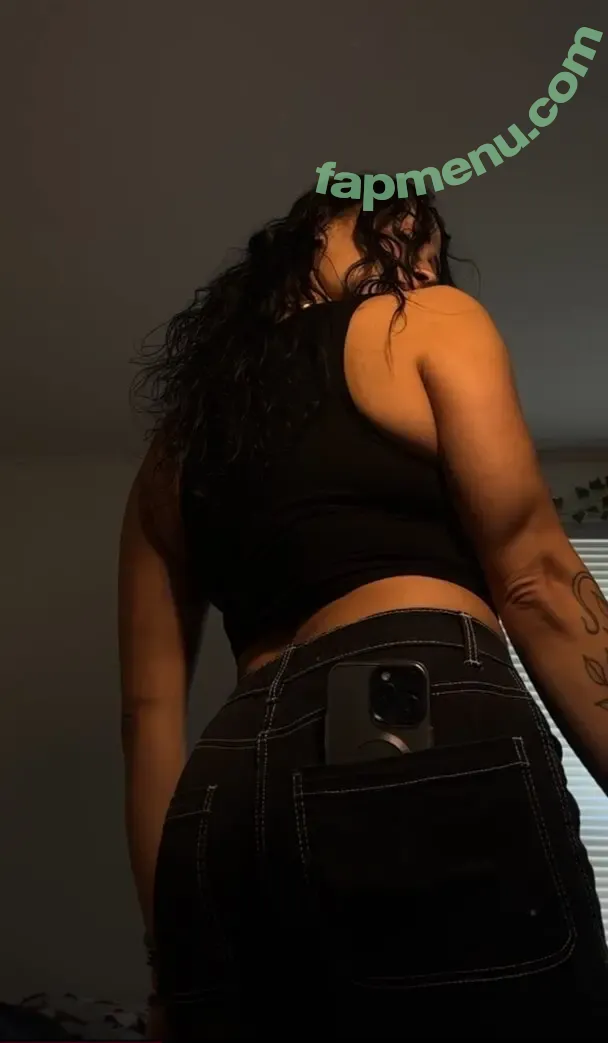Kingandrea nude photo #0137 (Kiingandrea / Trendrea_)