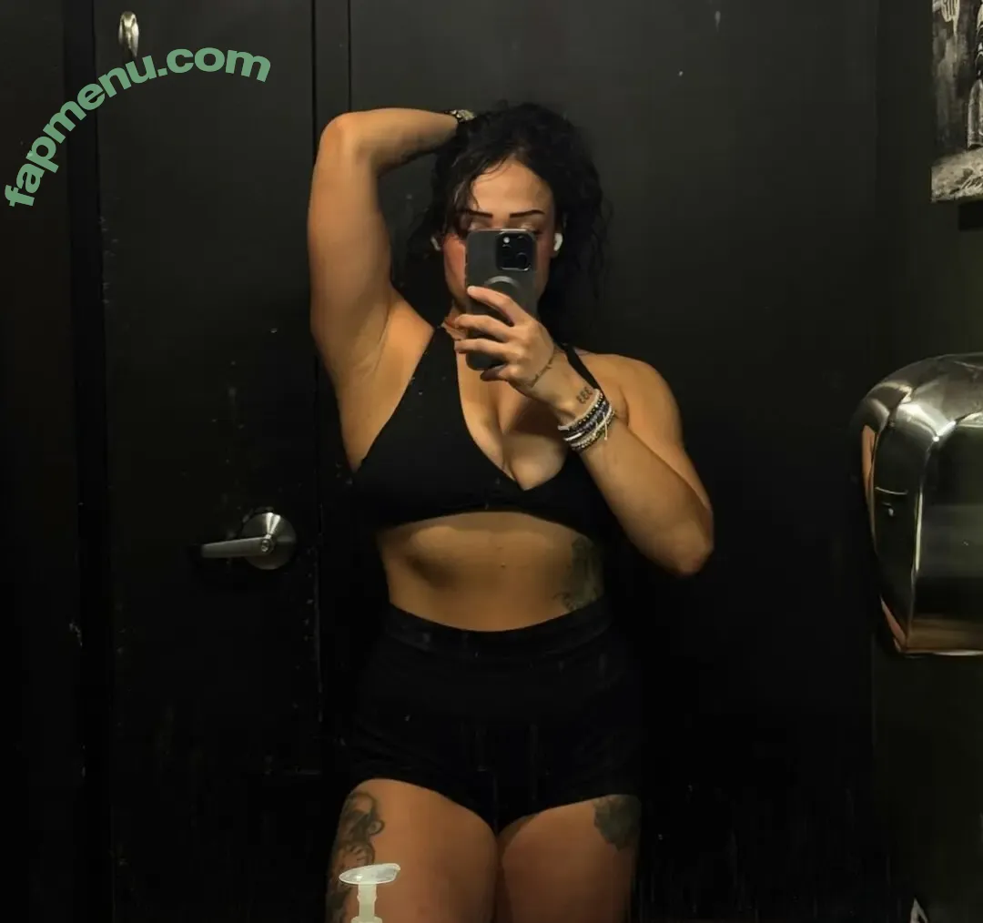 Kingandrea nude photo #0145 (Kiingandrea / Trendrea_)