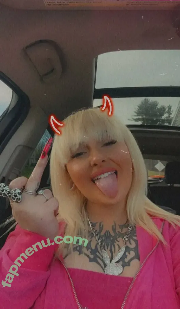 kingkitten420 nude photo #0008 (kingkitten420)