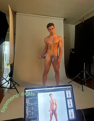  nude photo #0001
