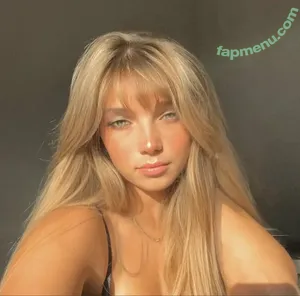 kinibear / kinibear.swim nude photo #0001