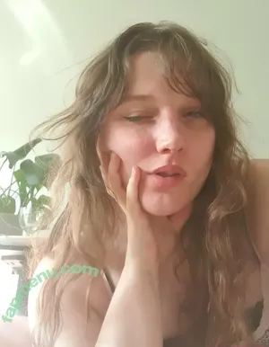  nude photo #0002