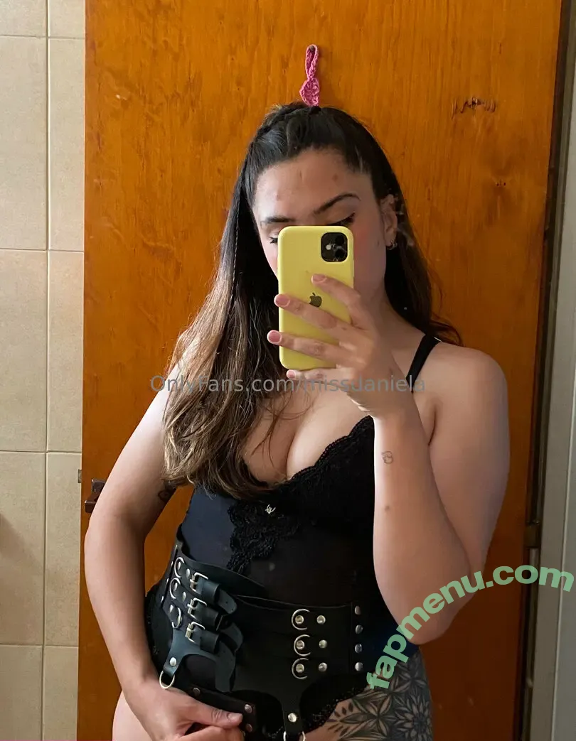kinkydaniela nude photo #0015 (kinkydanielle_)