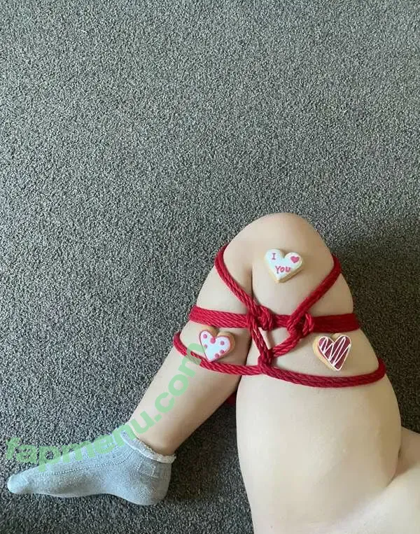 kinkykiwichick nude photo #0078 (Pinkietarts / itspinkietarts)