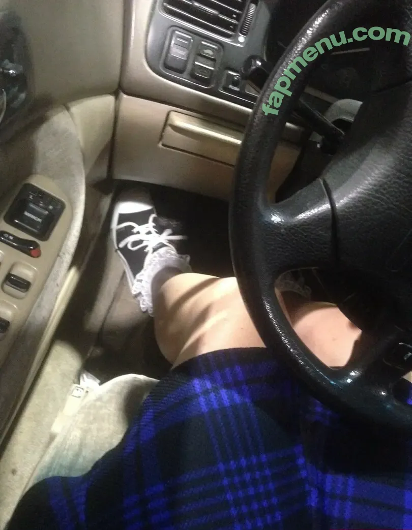 kinkymeadows nude photo #0002 (mackensiemeadowss)