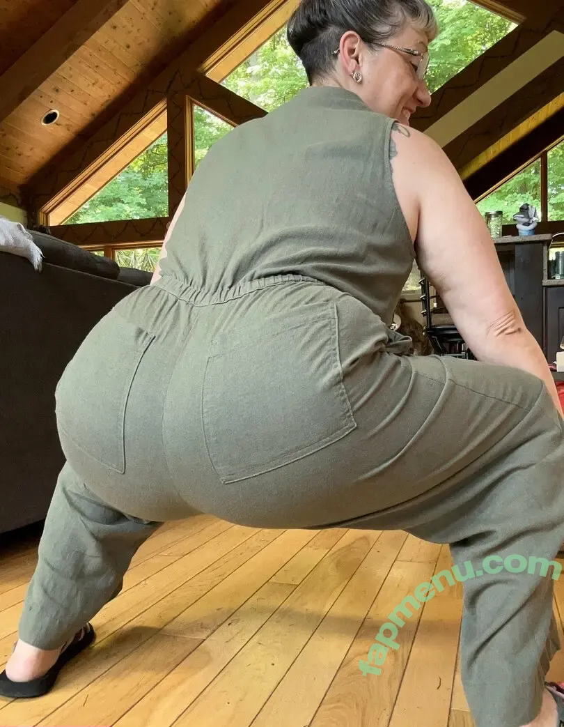 kinkymeadows nude photo #0019 (mackensiemeadowss)