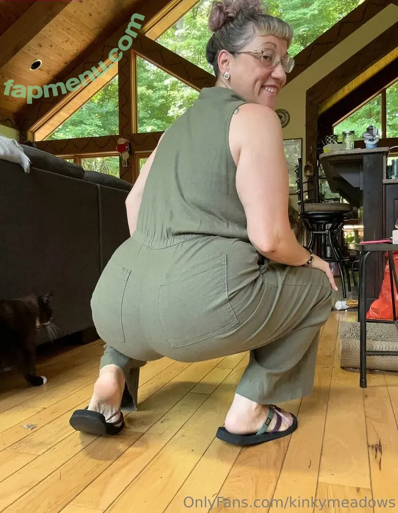 kinkymeadows nude photo #0020 (mackensiemeadowss)