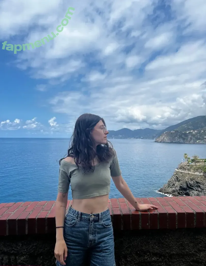 kinkymiahere nude photo #0003 (kinkywhitegirl / wowmiami_)