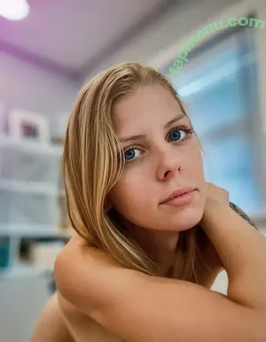 kinkyy.kenziee / kenzie nude photo #0004
