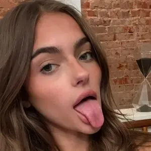 kinsleyalyse / thekinsleywyatt nude photo #0003