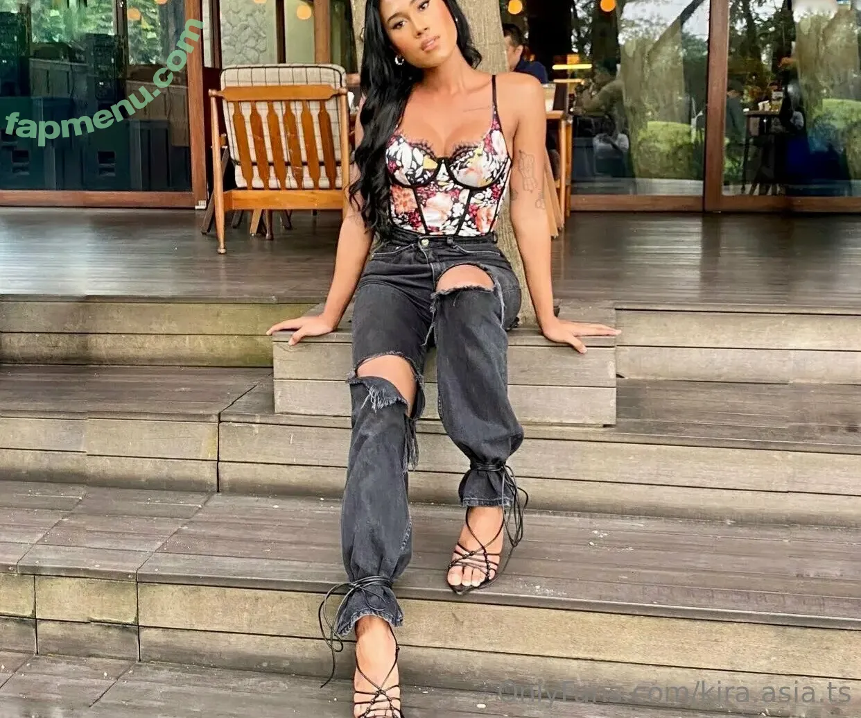 kira.asia.ts nude photo #0020 (kiranaroszie)
