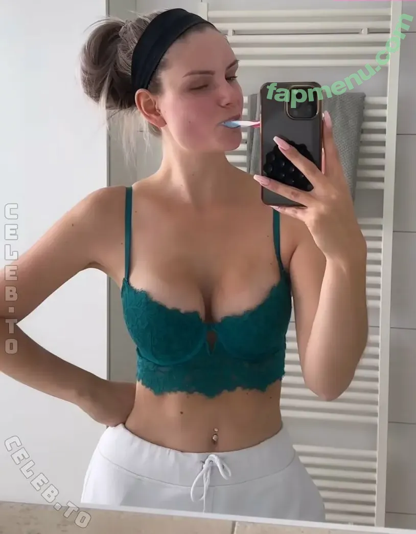 Kira Karambole nude photo #0107 (kira_karambole)