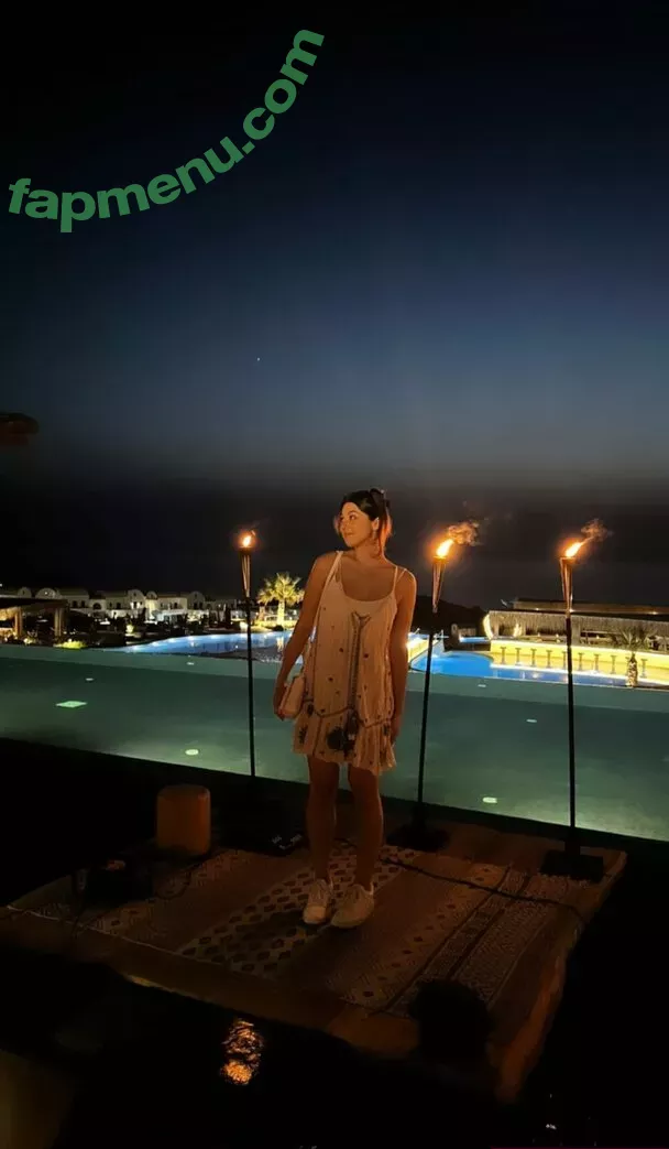 Kira Kosarin nude photo #0398 (kirakosarin)