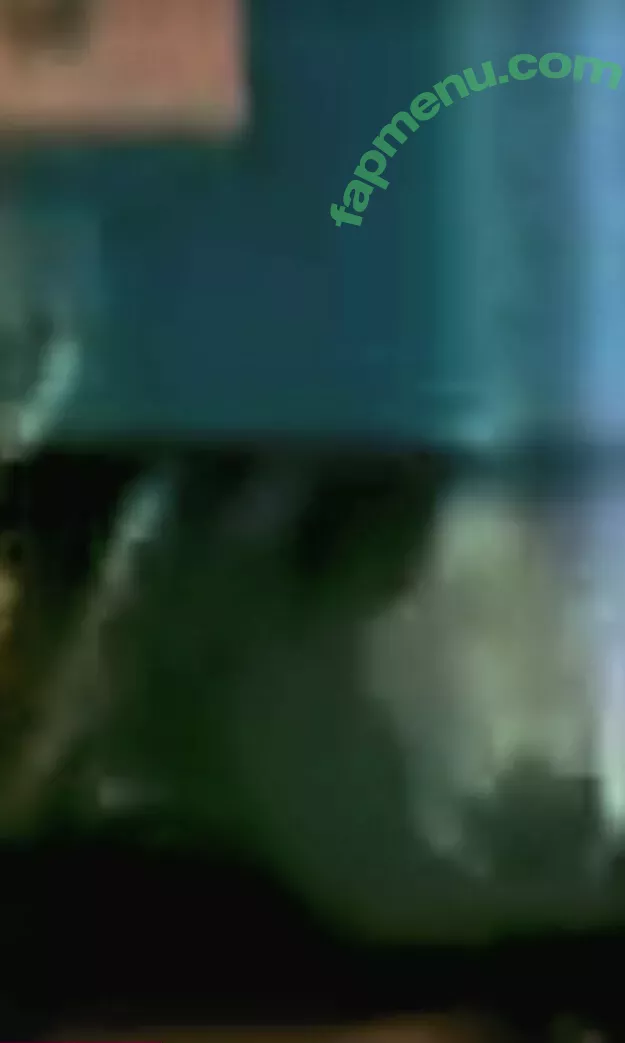 Kira Kosarin nude photo #0448 (kirakosarin)