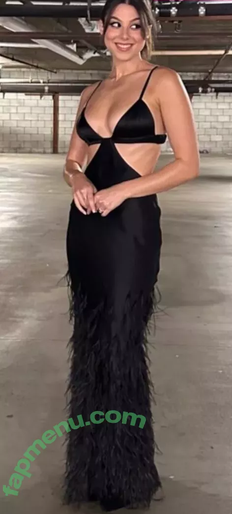 Kira Kosarin nude photo #0461 (kirakosarin)