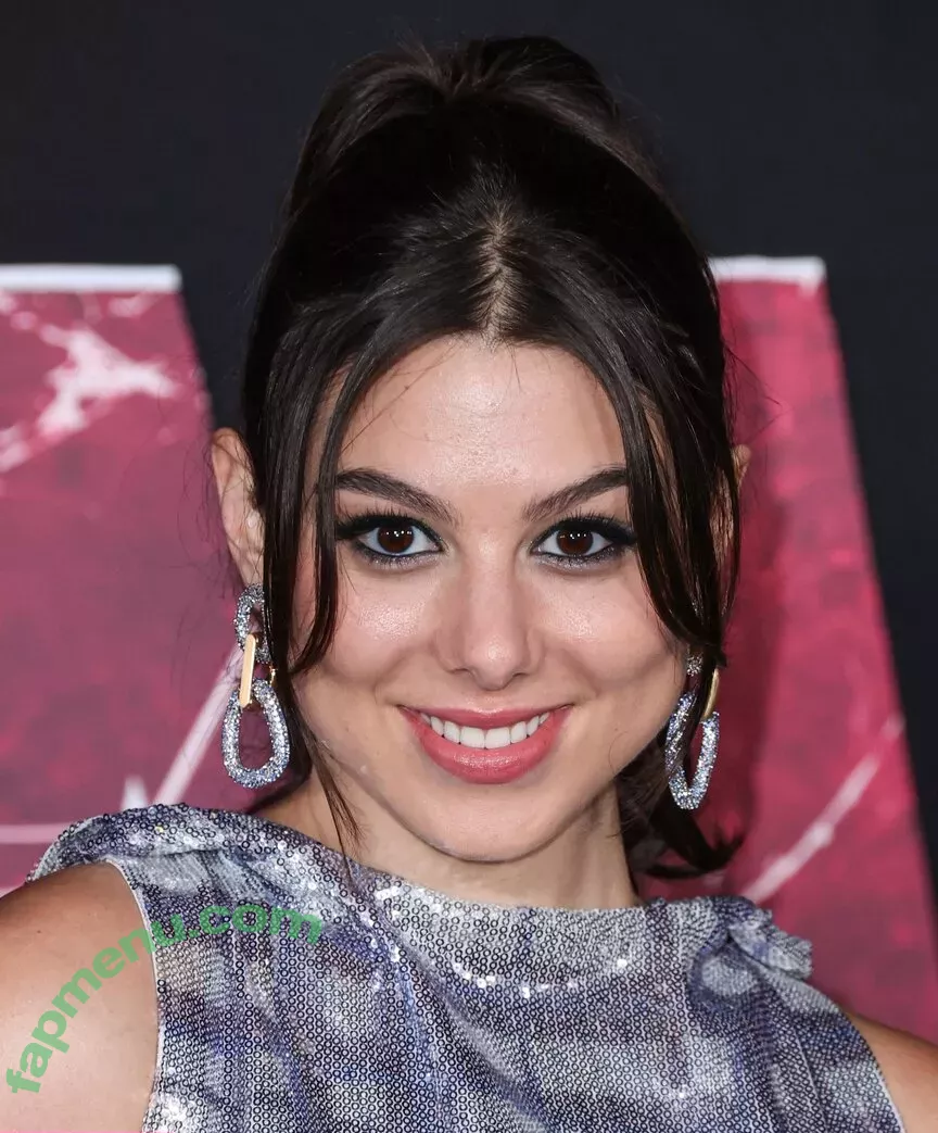 Kira Kosarin nude photo #0473 (kirakosarin)