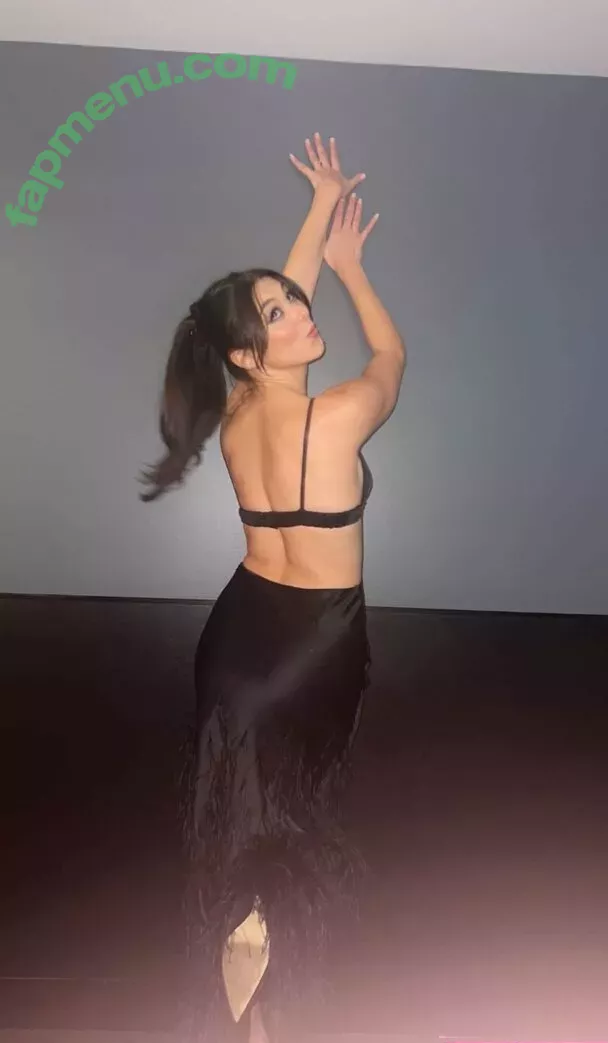 Kira Kosarin nude photo #0494 (kirakosarin)